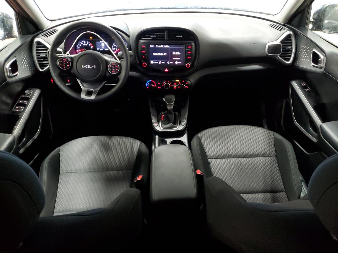 2022 Kia Soul - Image 8