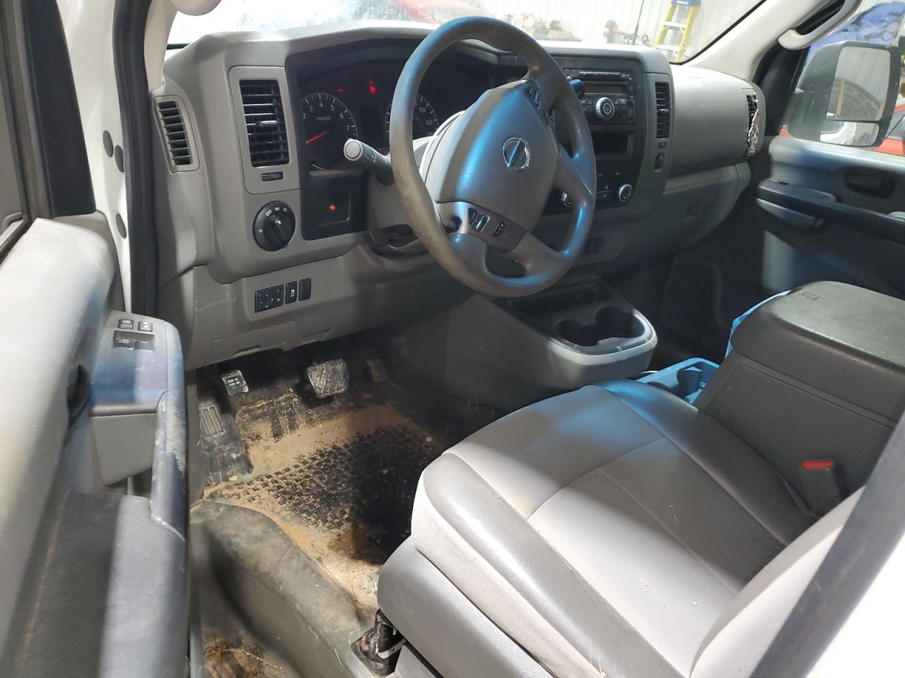 2014 Nissan NV - Image 8