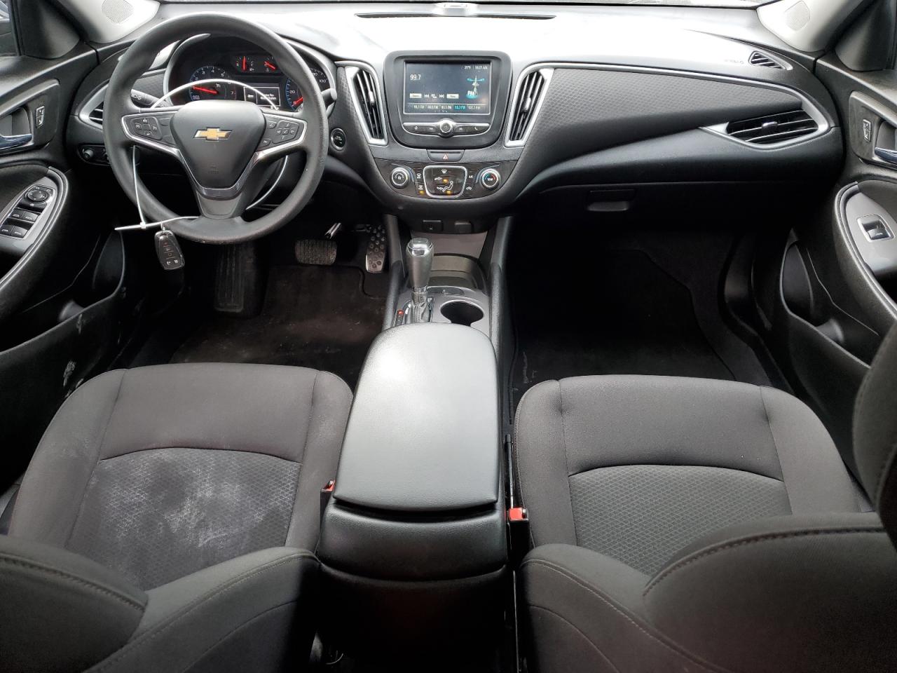 2018 Chevrolet Malibu - Image 8