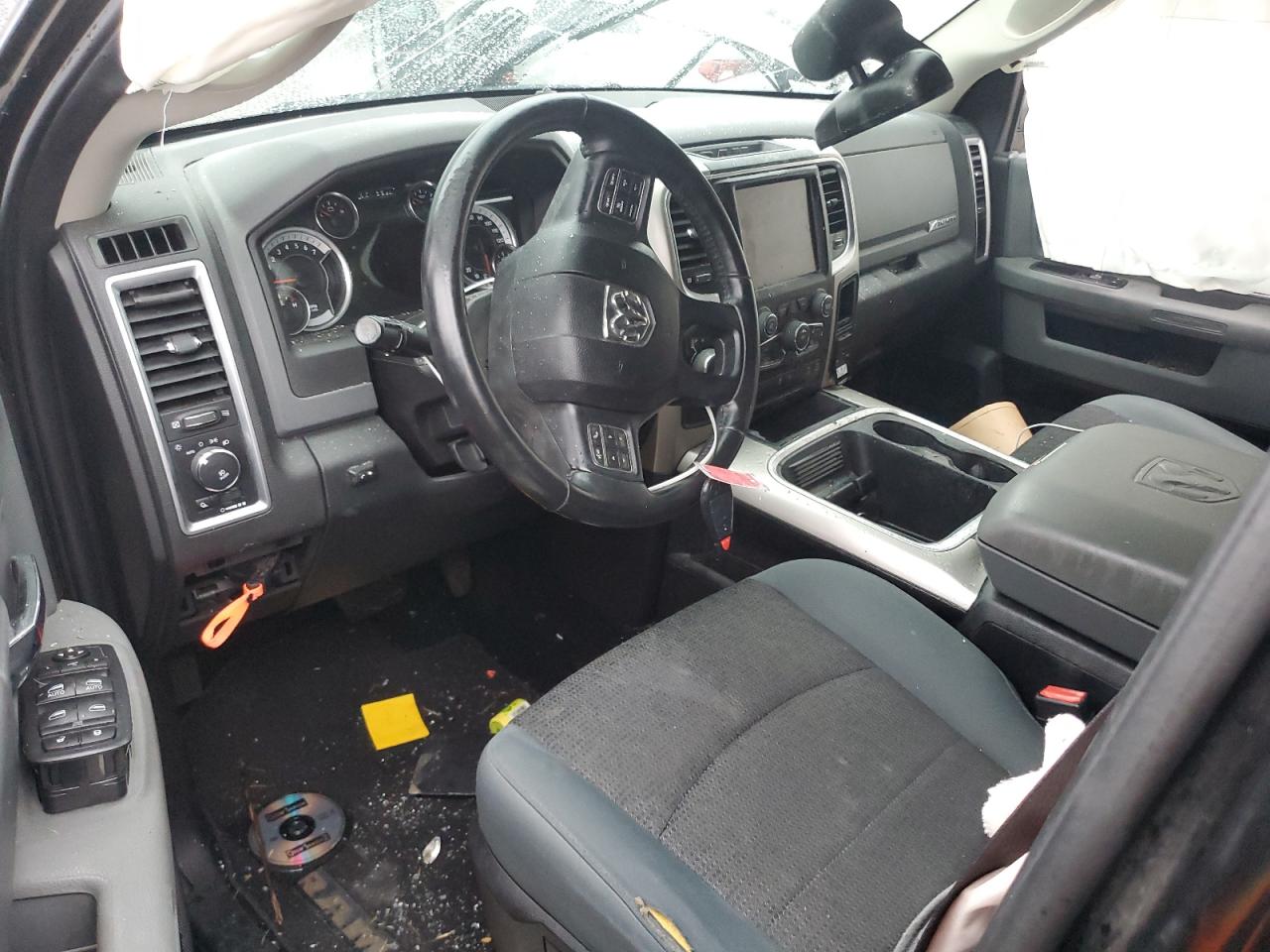 2016 RAM 1500 - Image 8