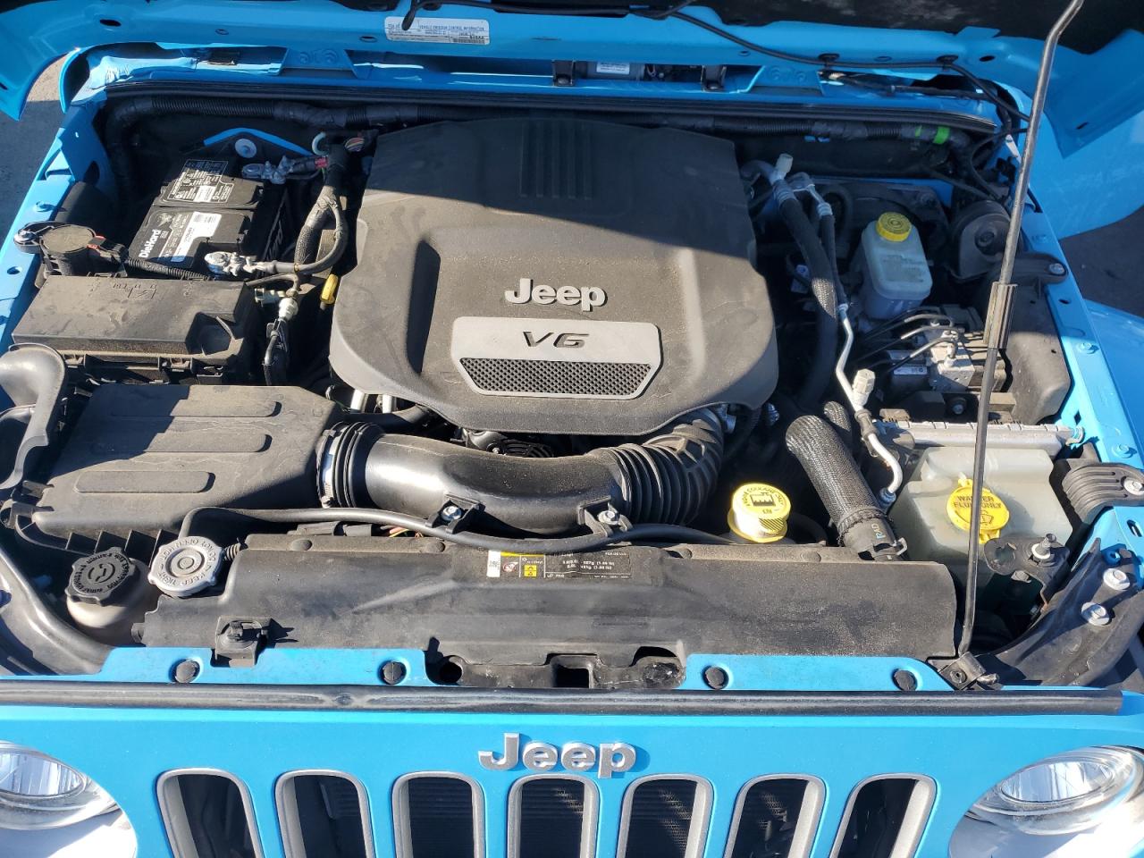 2017 Jeep Wrangler - Image 12