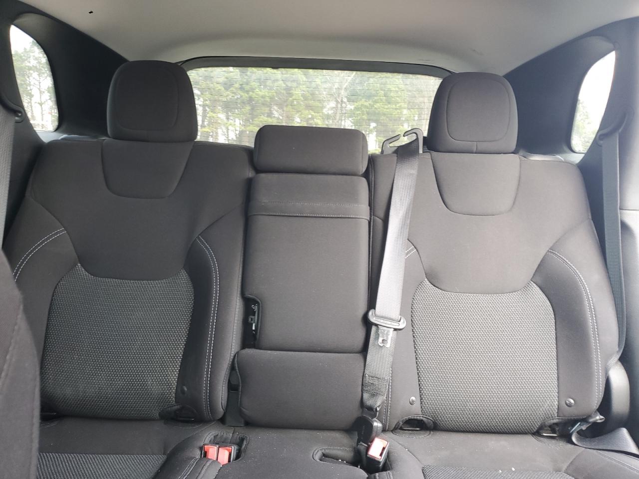 2019 Jeep Grand Cherokee - Image 10