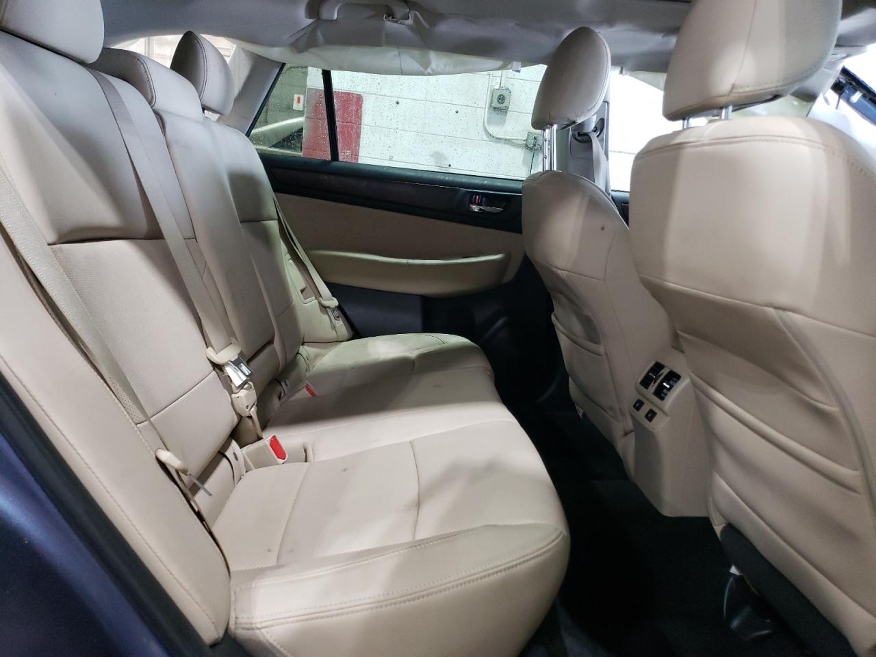 2015 Subaru Outback - Image 11