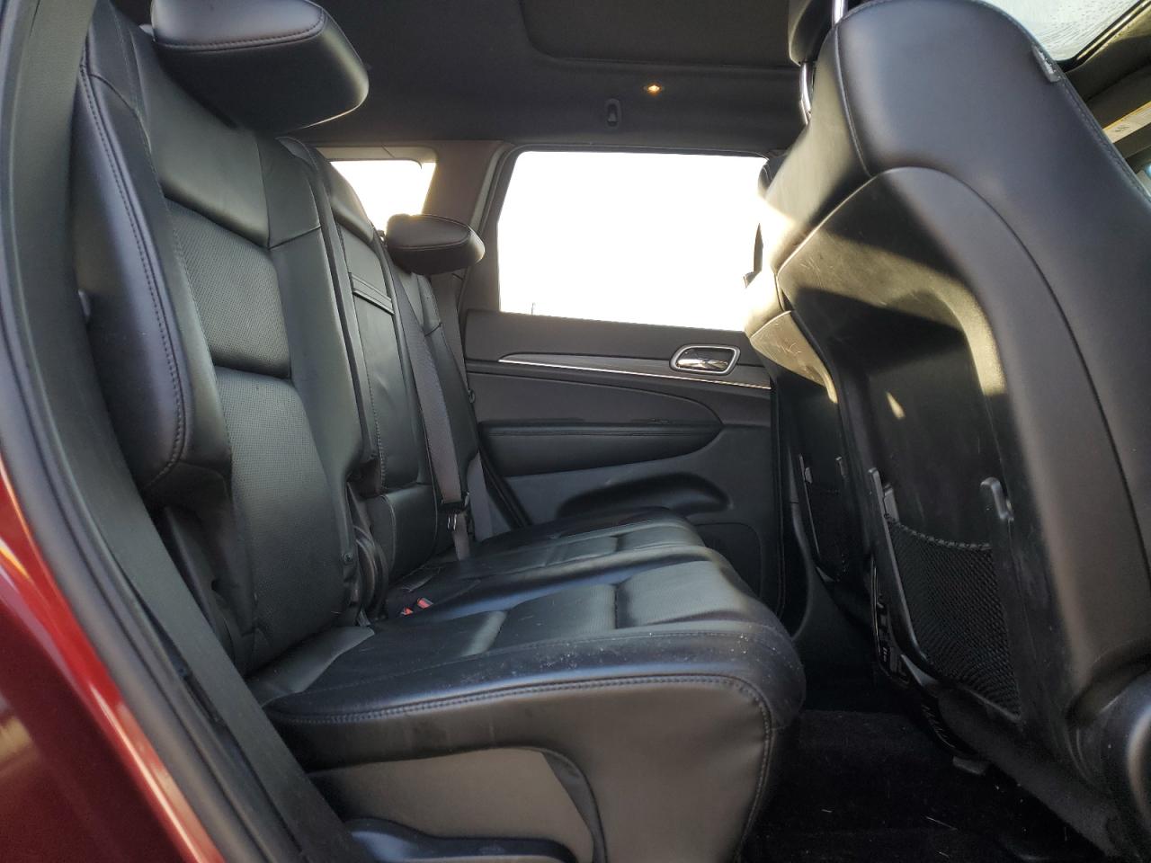 2019 Jeep Grand Cherokee - Image 11
