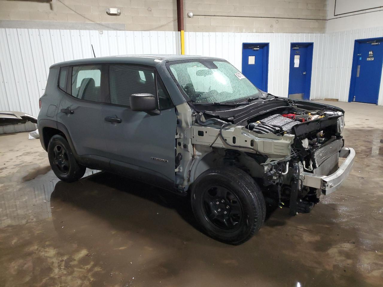 2018 Jeep Renegade - Image 4