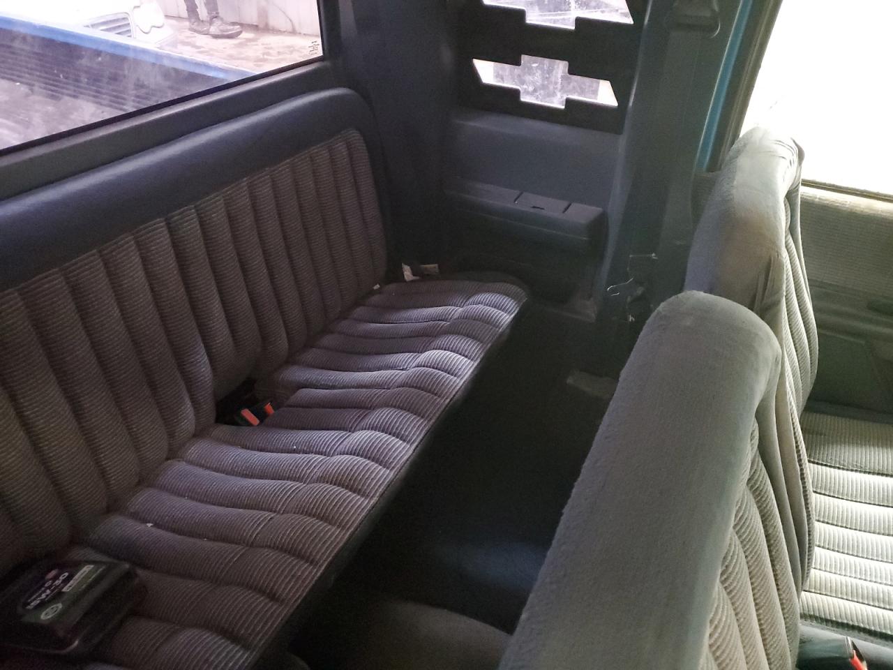 1991 Chevrolet Silverado - Image 10