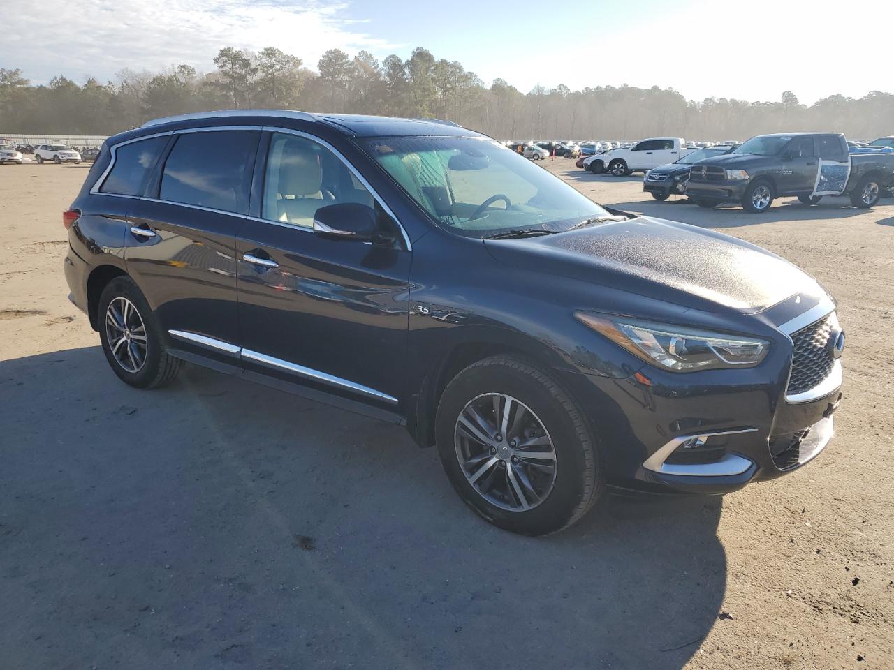 2016 Infiniti QX60 - Image 4