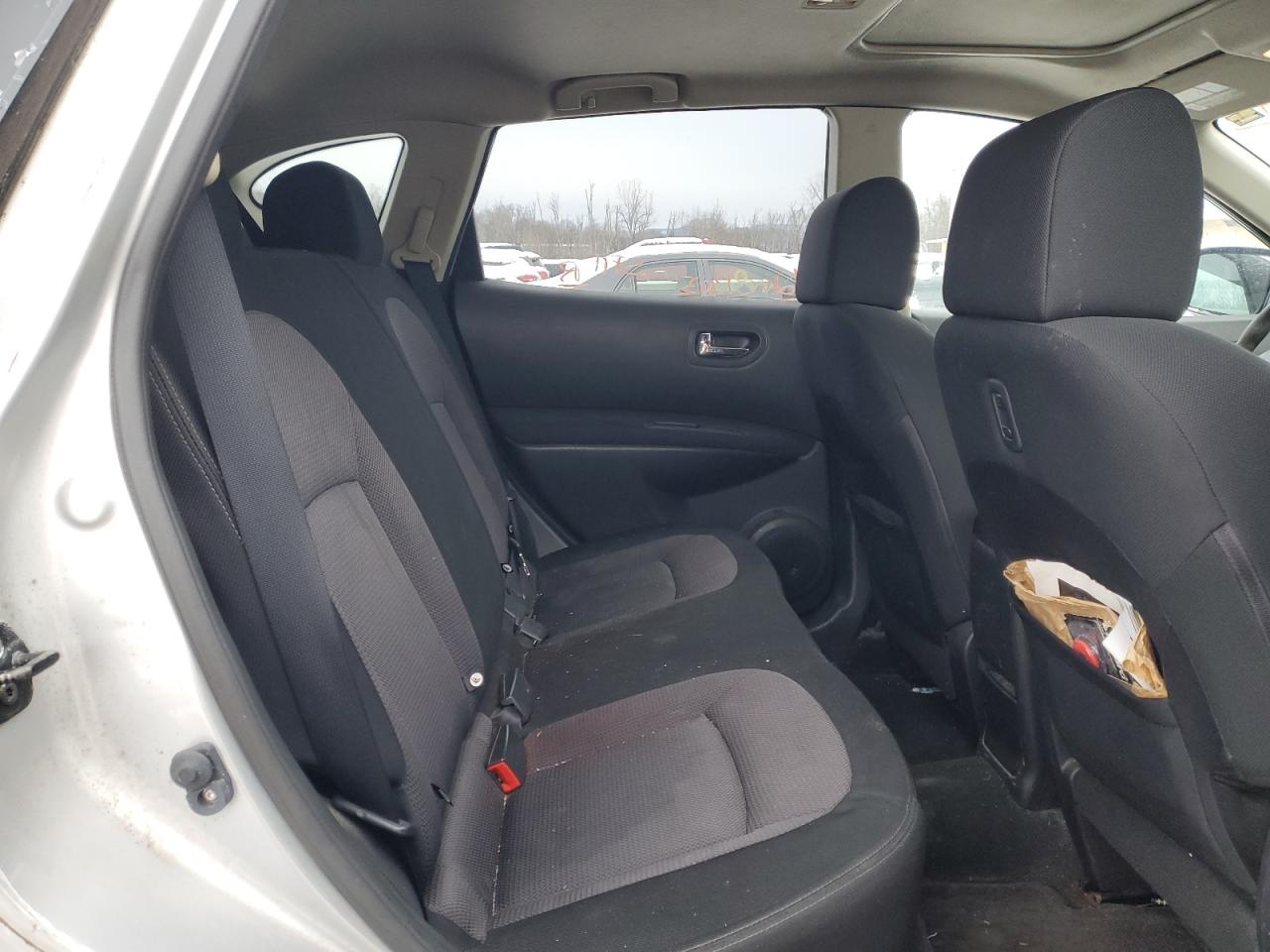 2011 Nissan Rogue - Image 11