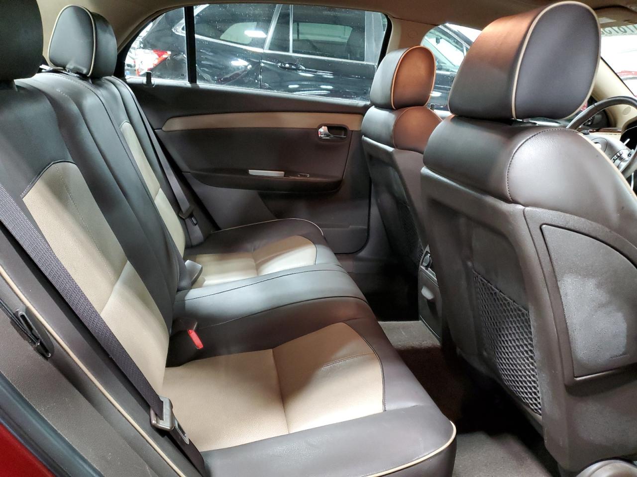 2009 Chevrolet Malibu - Image 10