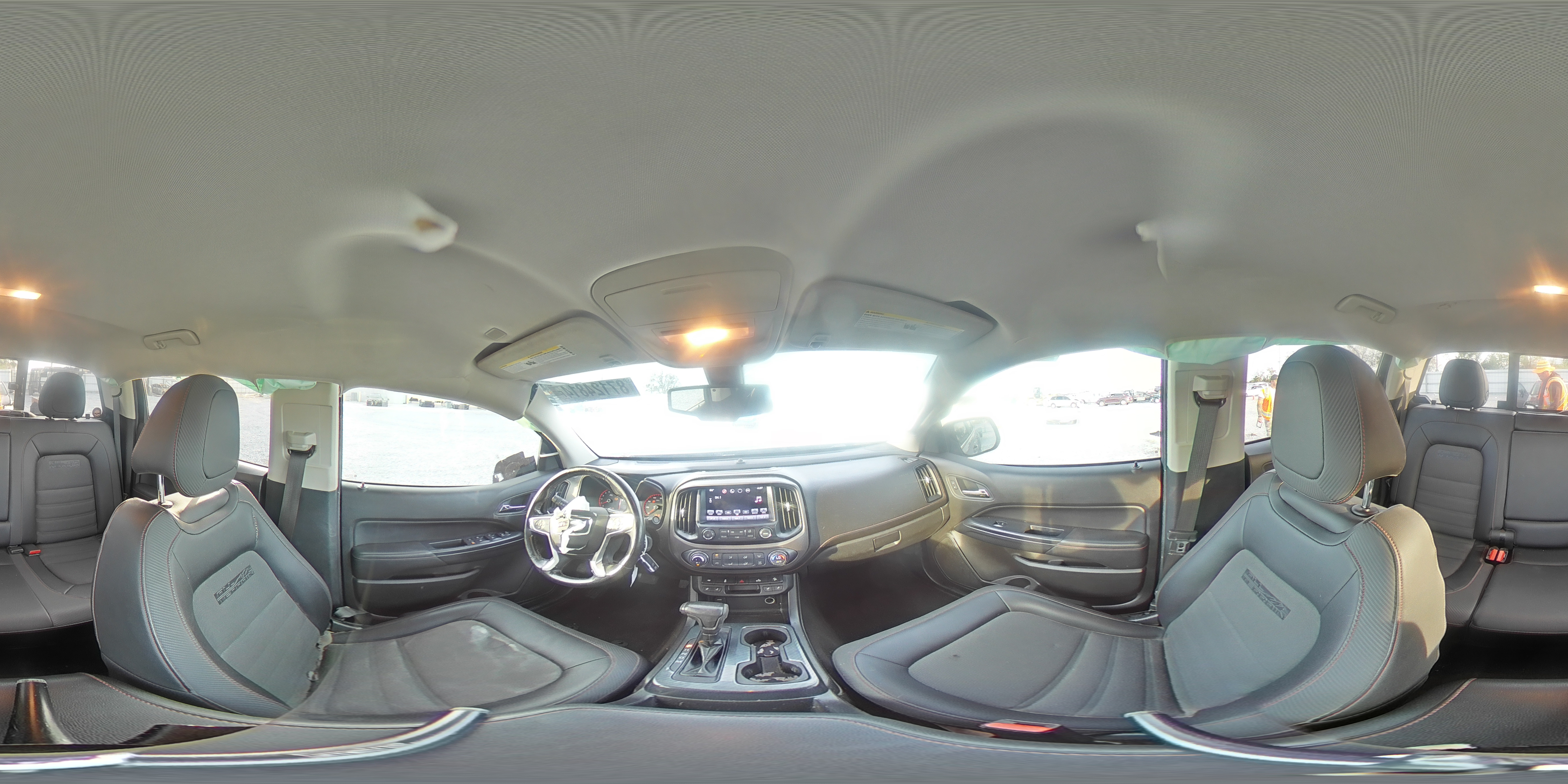 2016 GMC Canyon - Image 12