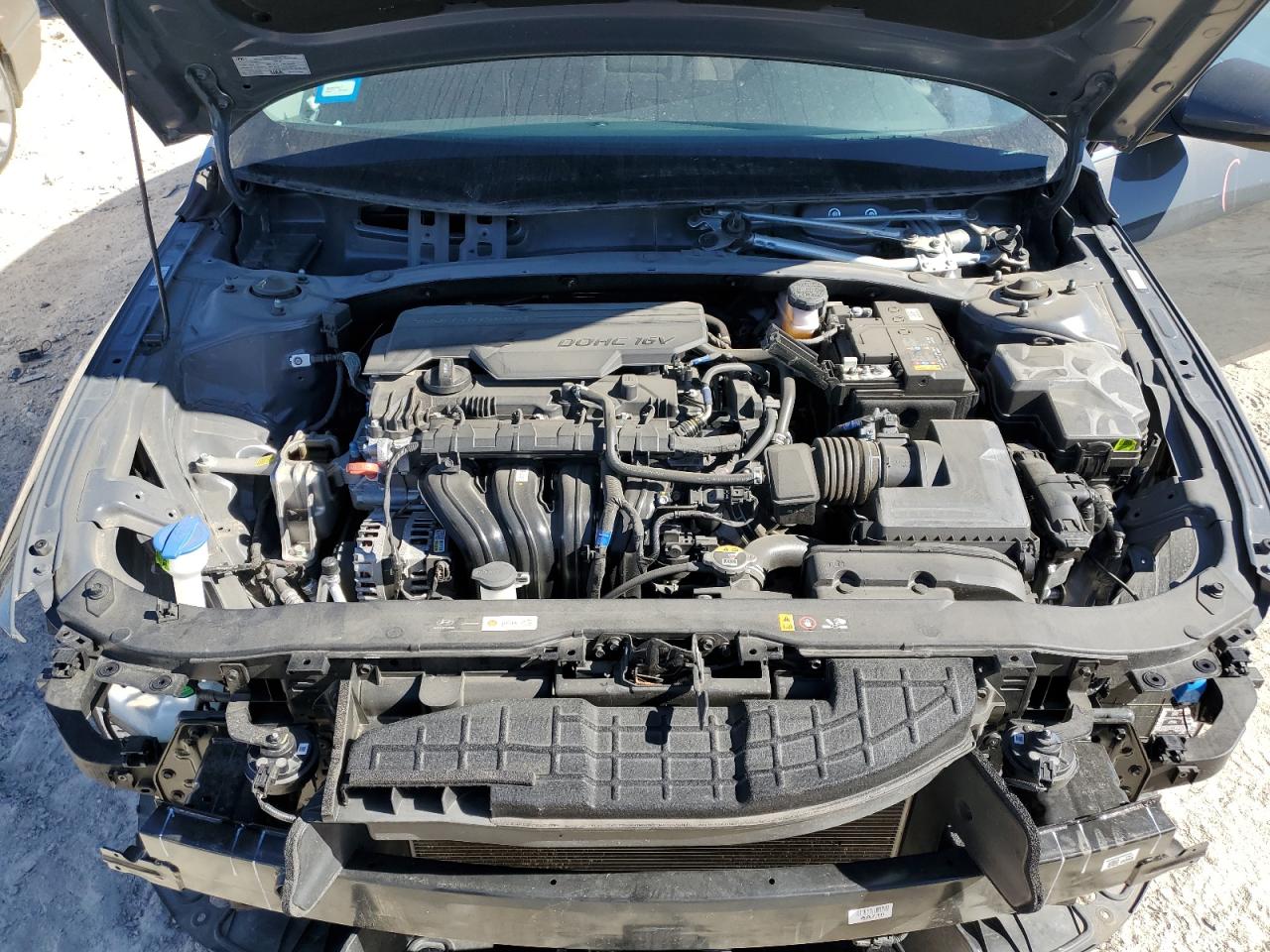 2024 Hyundai Elantra - Image 11