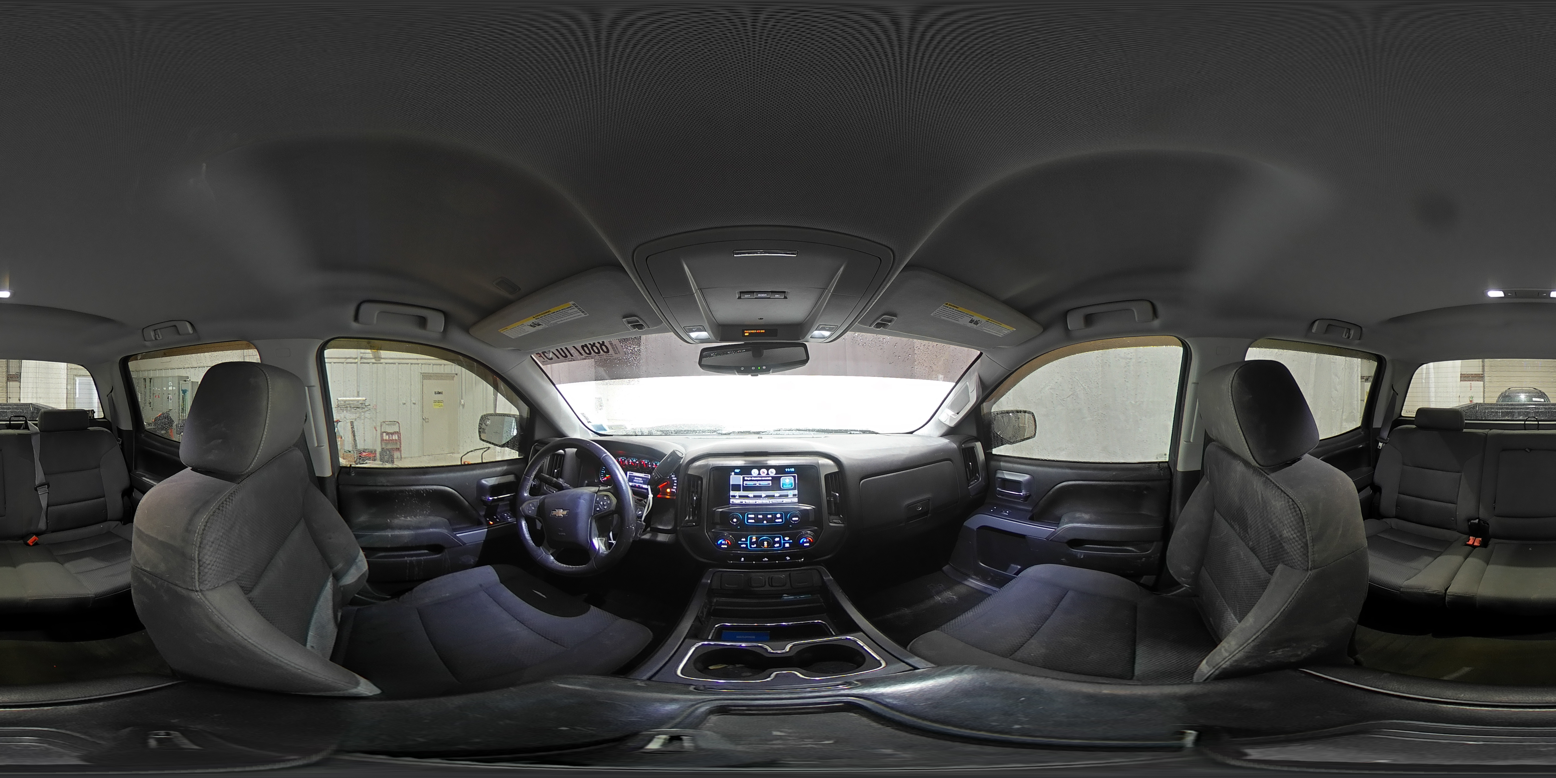 2015 Chevrolet Silverado - Image 13