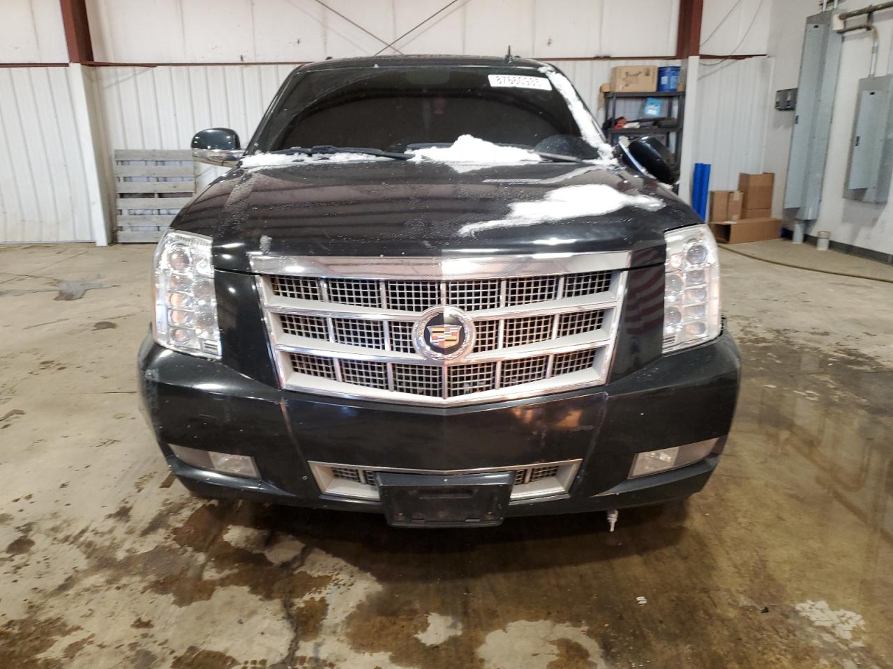 2013 Cadillac Escalade - Image 5