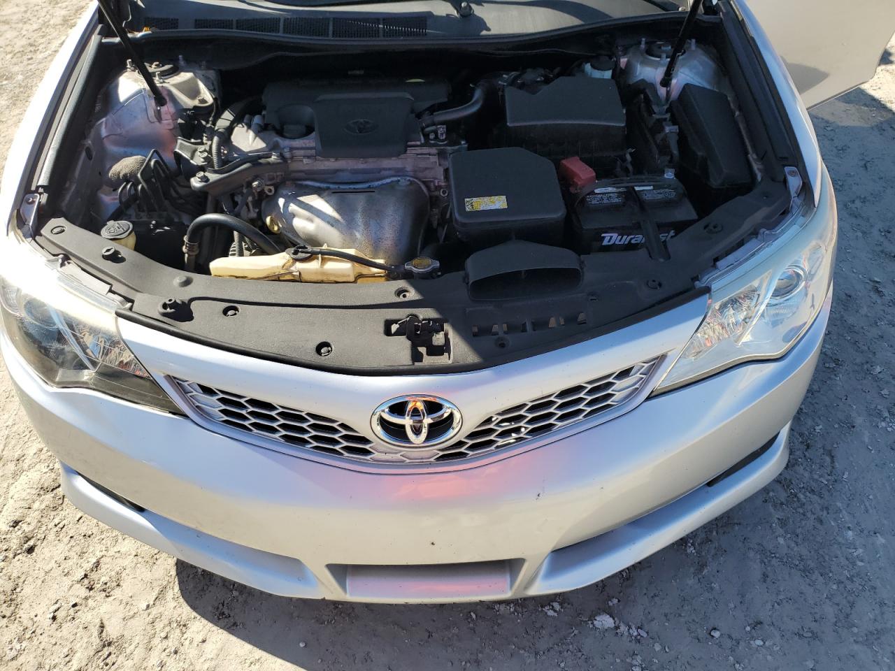 2013 Toyota Camry - Image 11