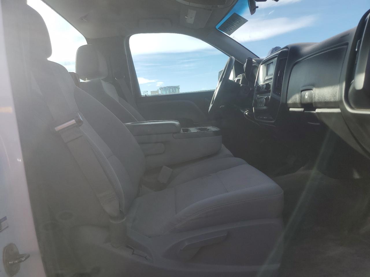 2016 GMC Sierra - Image 10