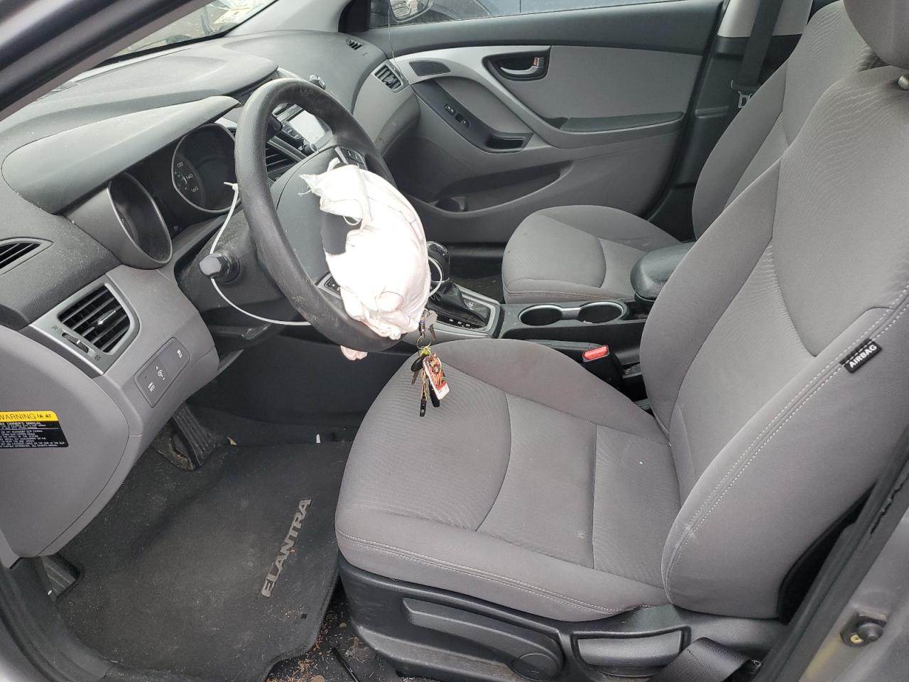 2014 Hyundai Elantra - Image 7