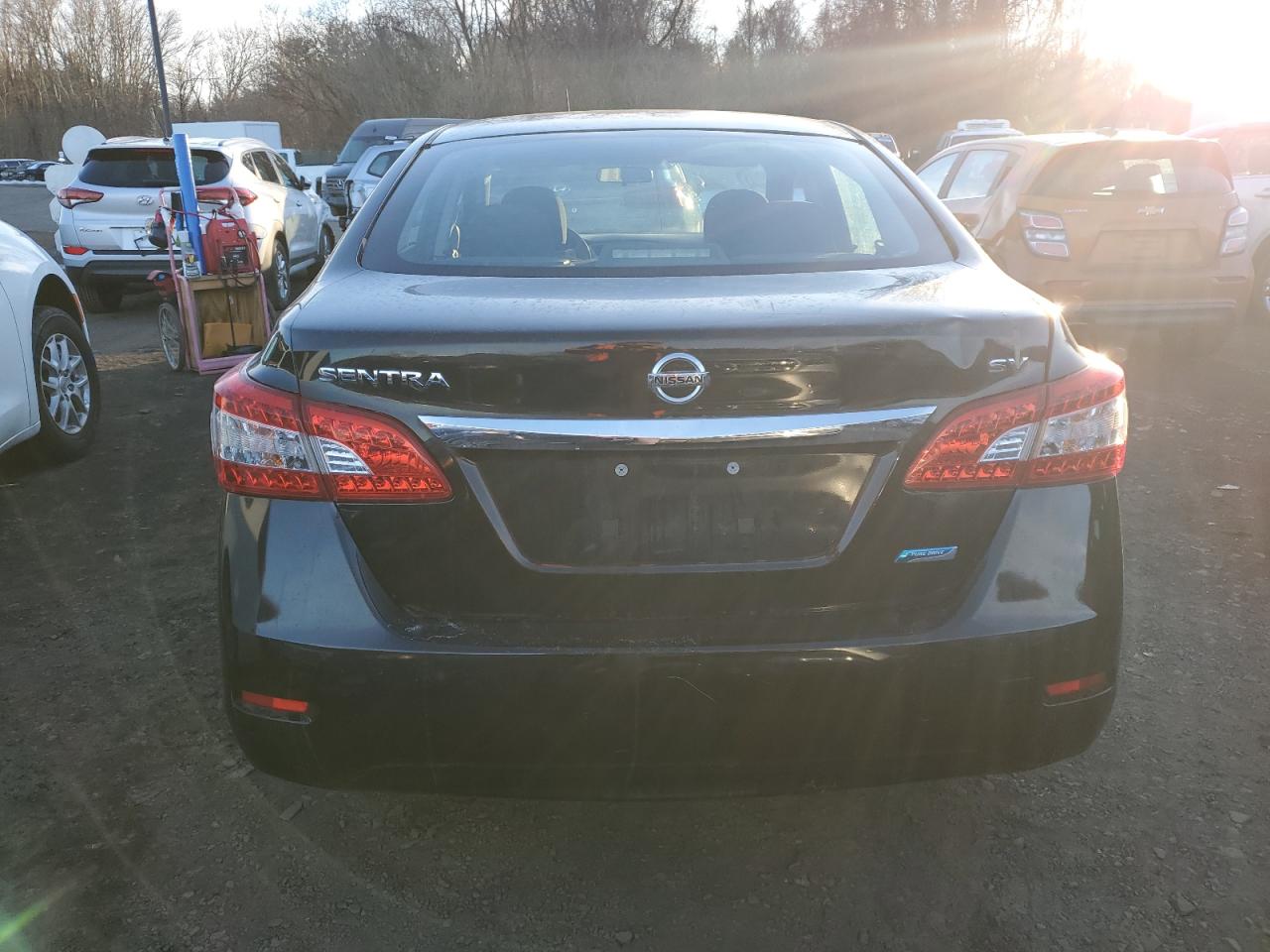 2014 Nissan Sentra - Image 6