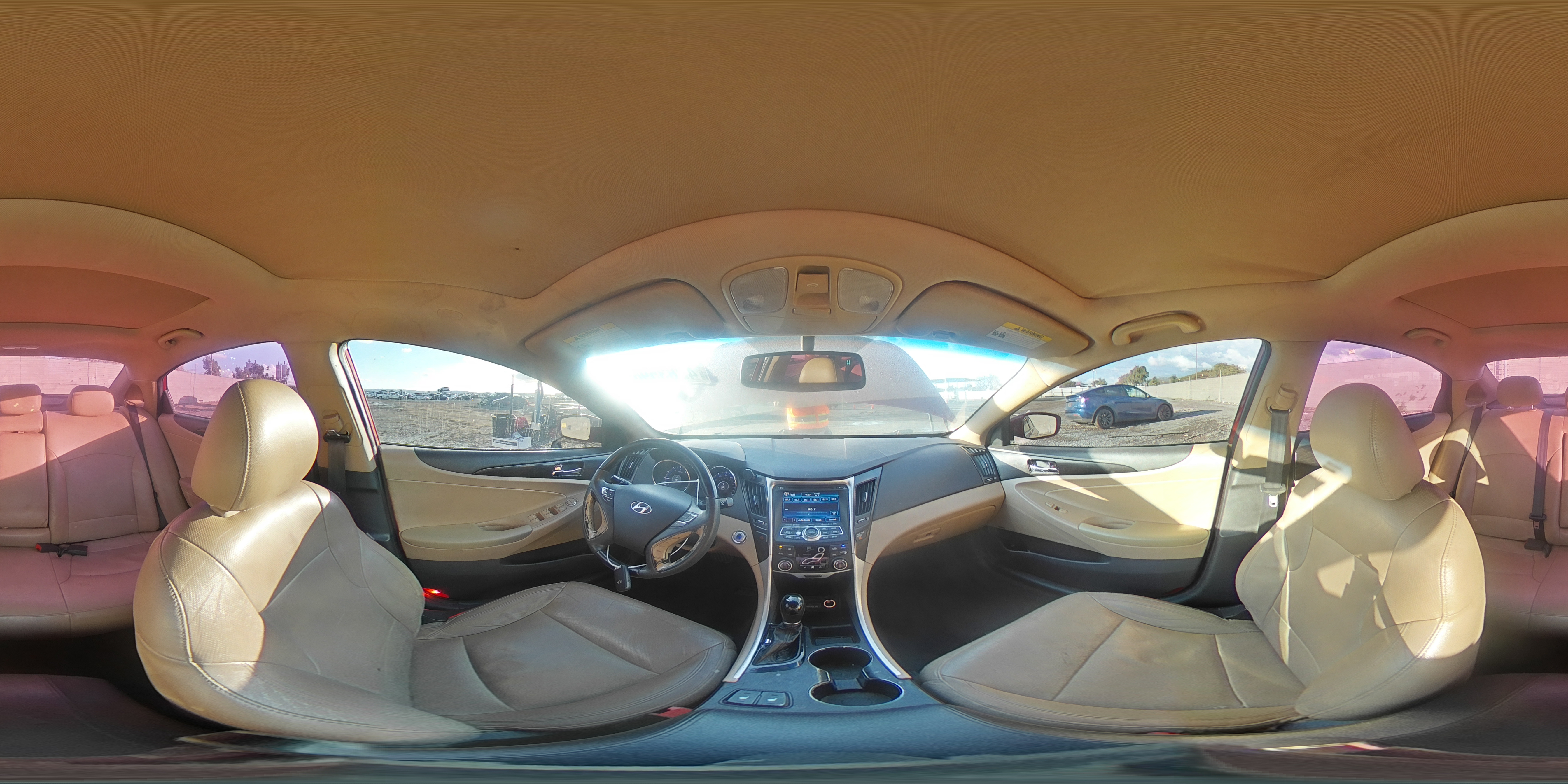 2013 Hyundai Sonata - Image 13