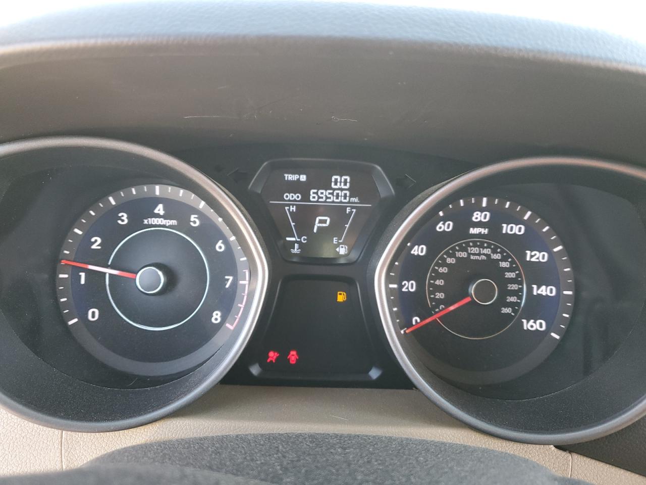 2013 Hyundai Elantra - Image 9