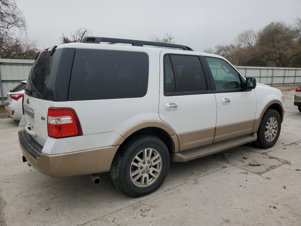 2013 Ford Expedition - Image 3