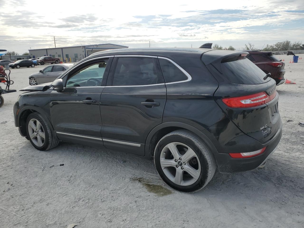 2018 Lincoln MKC - Image 2