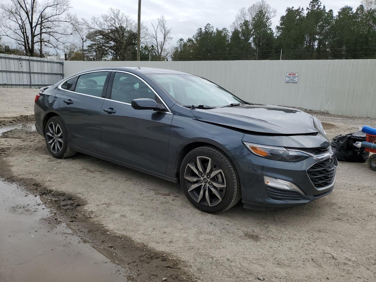 2021 Chevrolet Malibu - Image 4