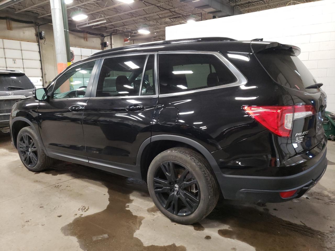 2022 Honda Pilot - Image 2