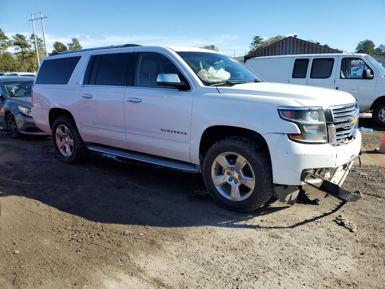2015 Chevrolet Suburban - Image 4