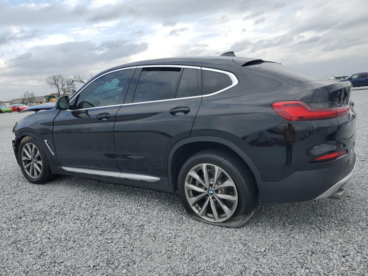 5UXUJ3C52KLG53665 2019 BMW X4 - Image 2