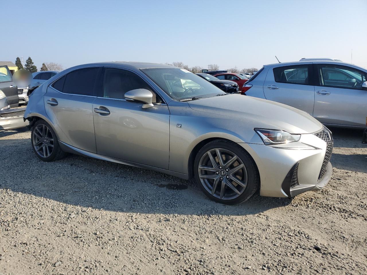2017 Lexus IS - Image 4