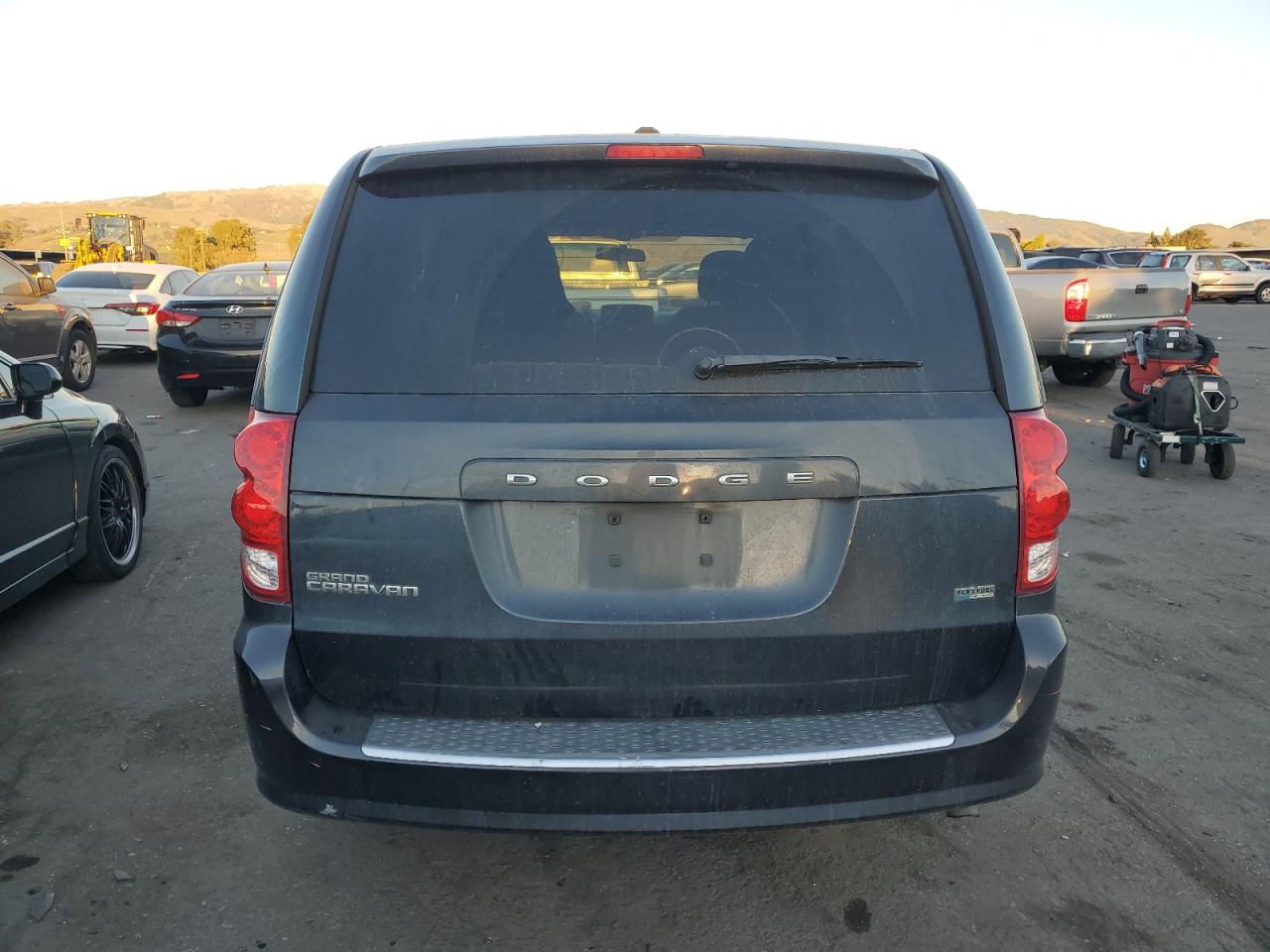 2013 Dodge Caravan - Image 6