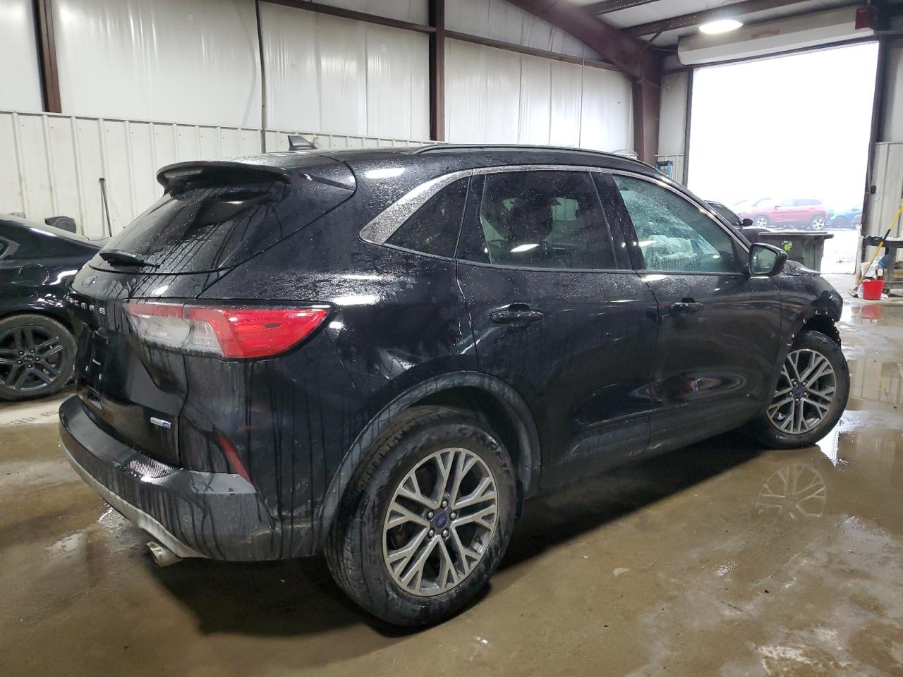 2020 Ford Escape - Image 3