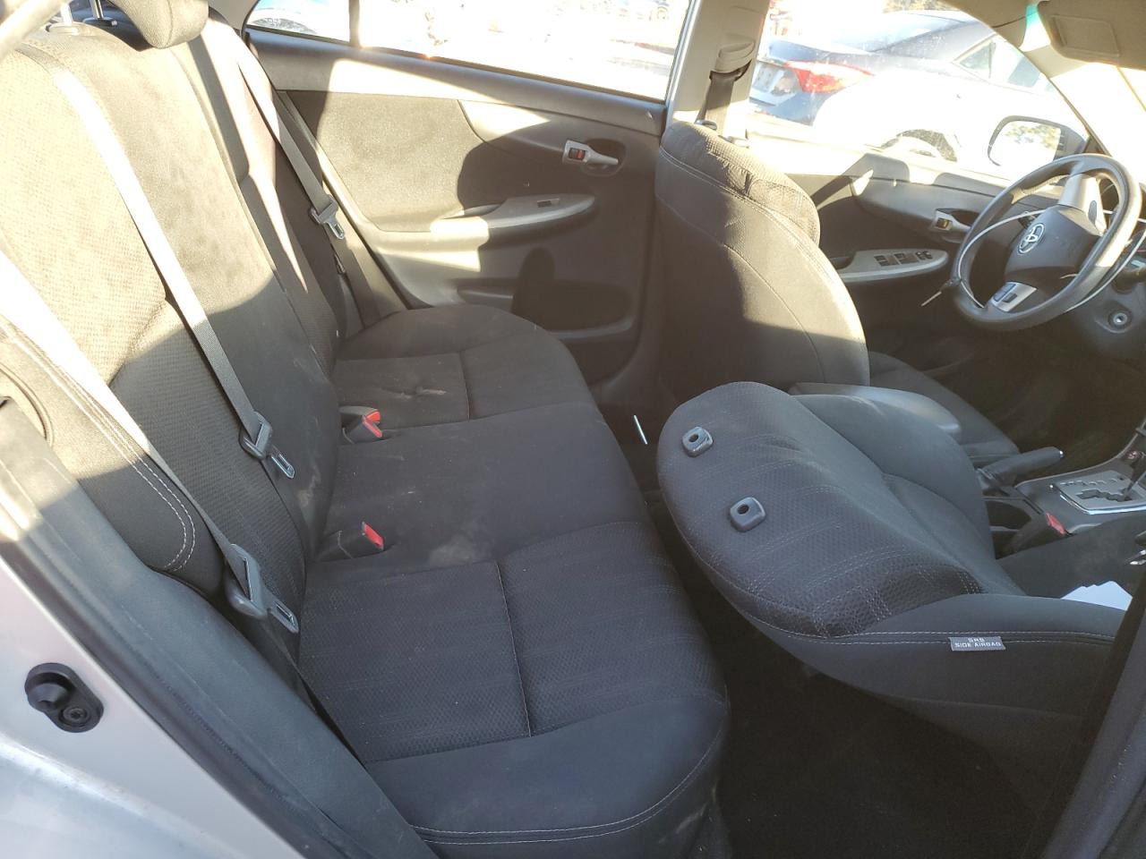 2012 Toyota Corolla - Image 11