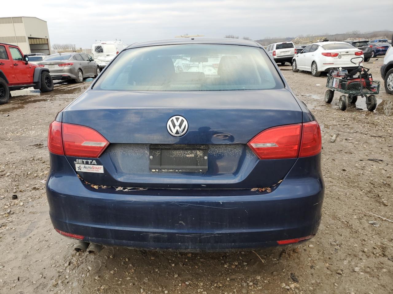 2013 Volkswagen Jetta Base VIN: 3VW2K7AJ0DM384770 Lot: 43283935