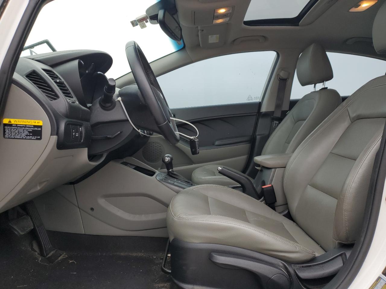 2016 Kia Forte - Image 7