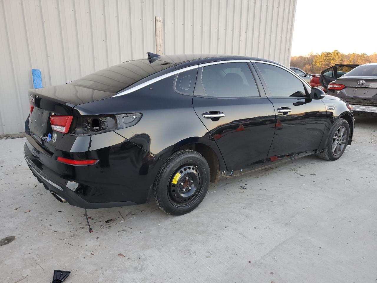 2020 Kia Optima - Image 3