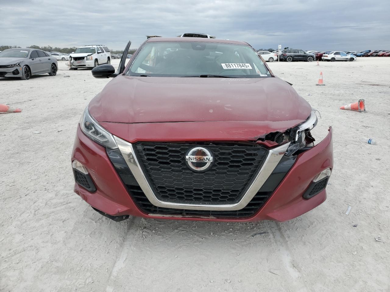 2021 Nissan Altima - Image 5