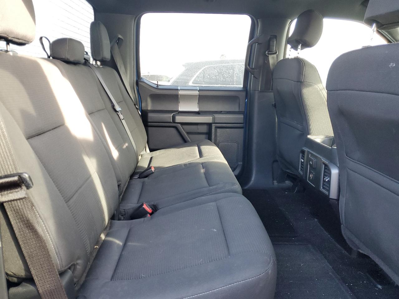 2016 Ford F-150 - Image 10