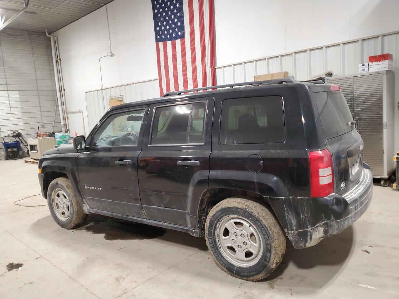 2017 Jeep Liberty (Patriot) - Image 2
