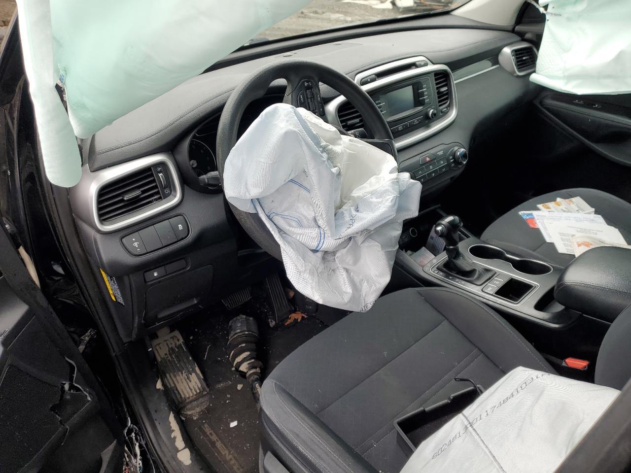 2017 Kia Sorento - Image 8