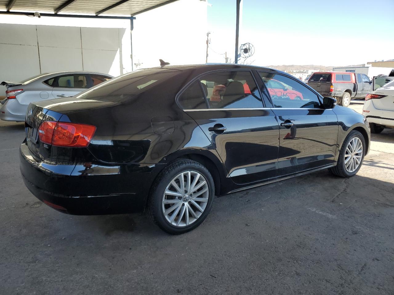 2014 Volkswagen Jetta - Image 3