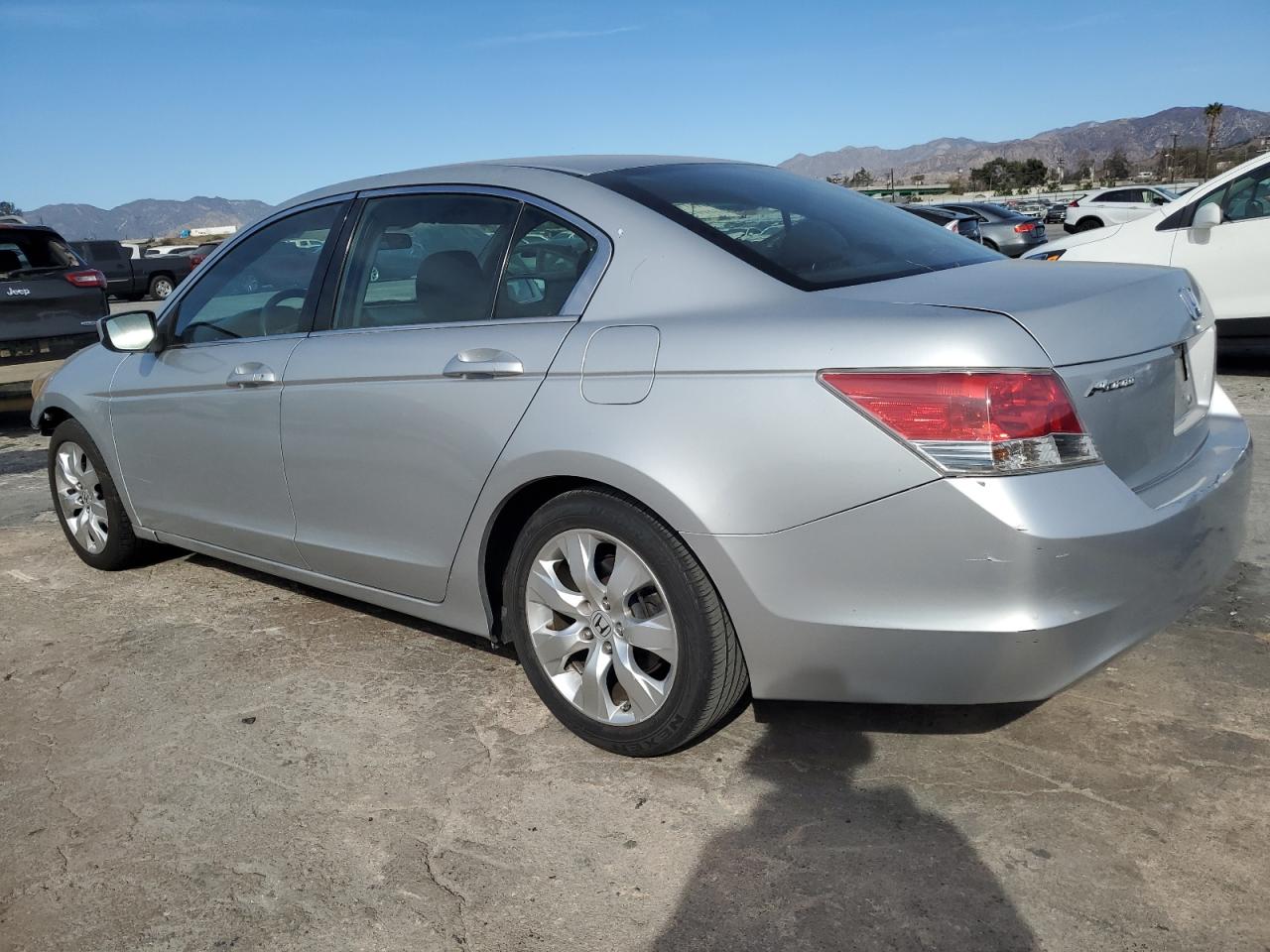 2009 Honda Accord - Image 2