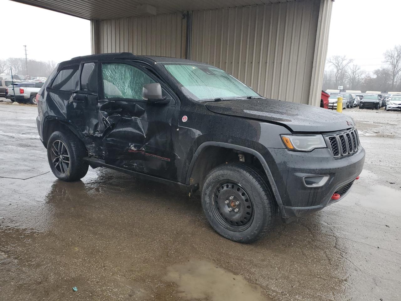 2017 Jeep Grand Cherokee - Image 4