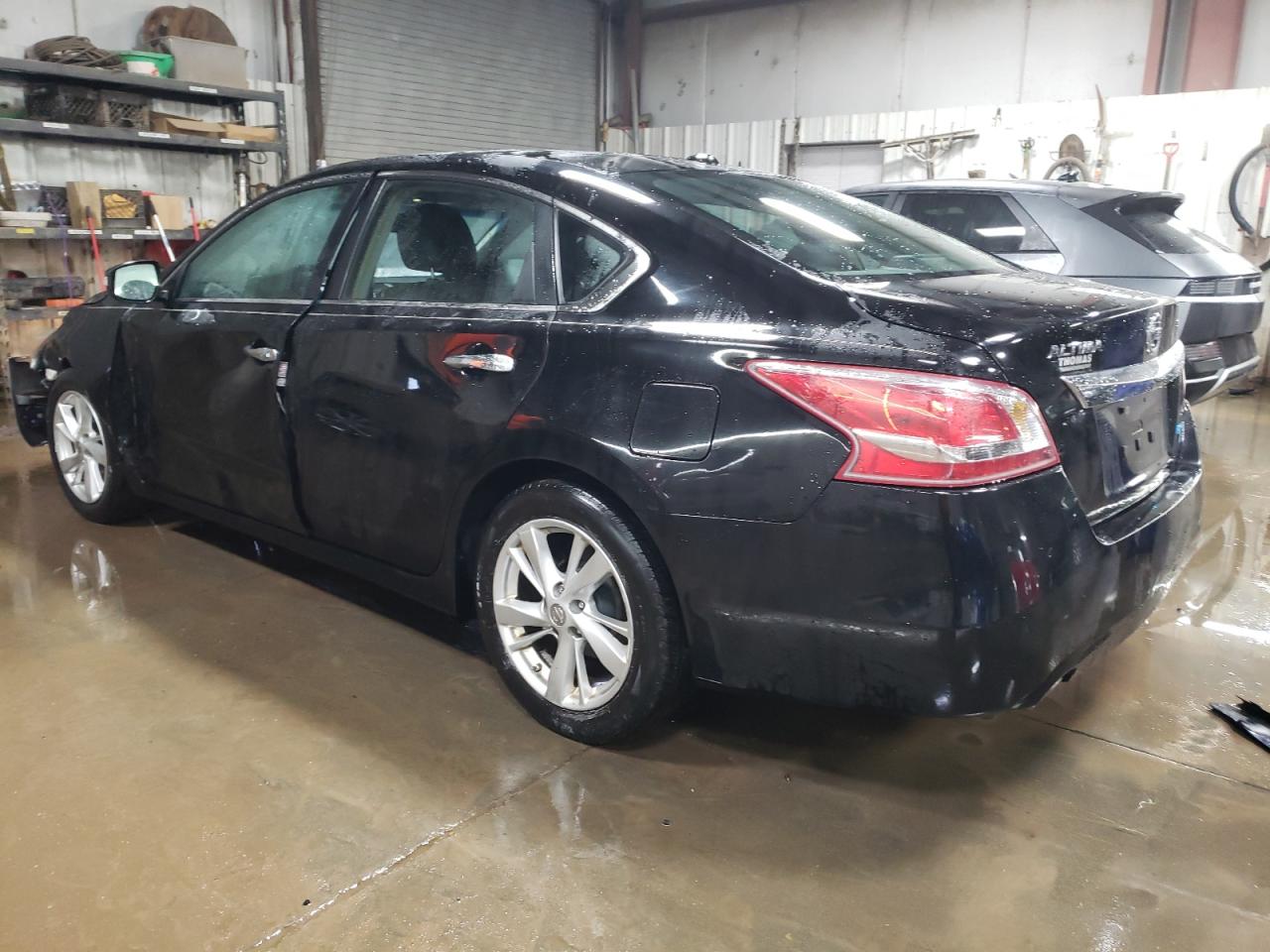 2013 Nissan Altima - Image 2