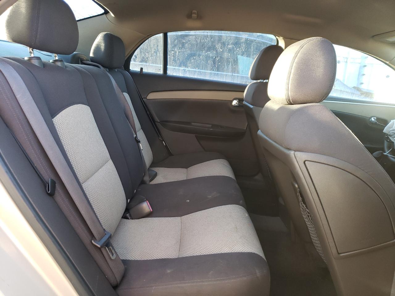 2009 Chevrolet Malibu - Image 10