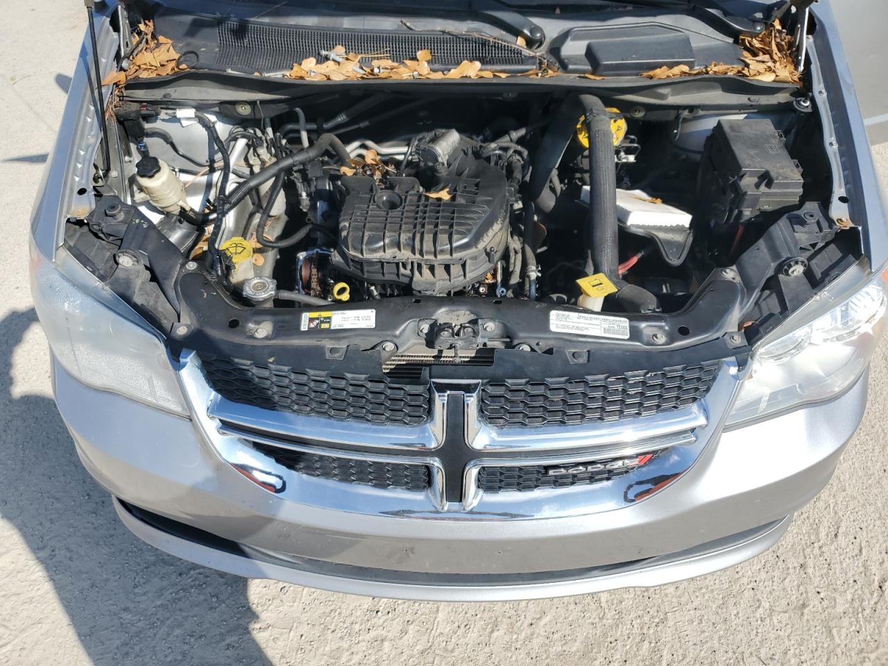 2018 Dodge Caravan - Image 12