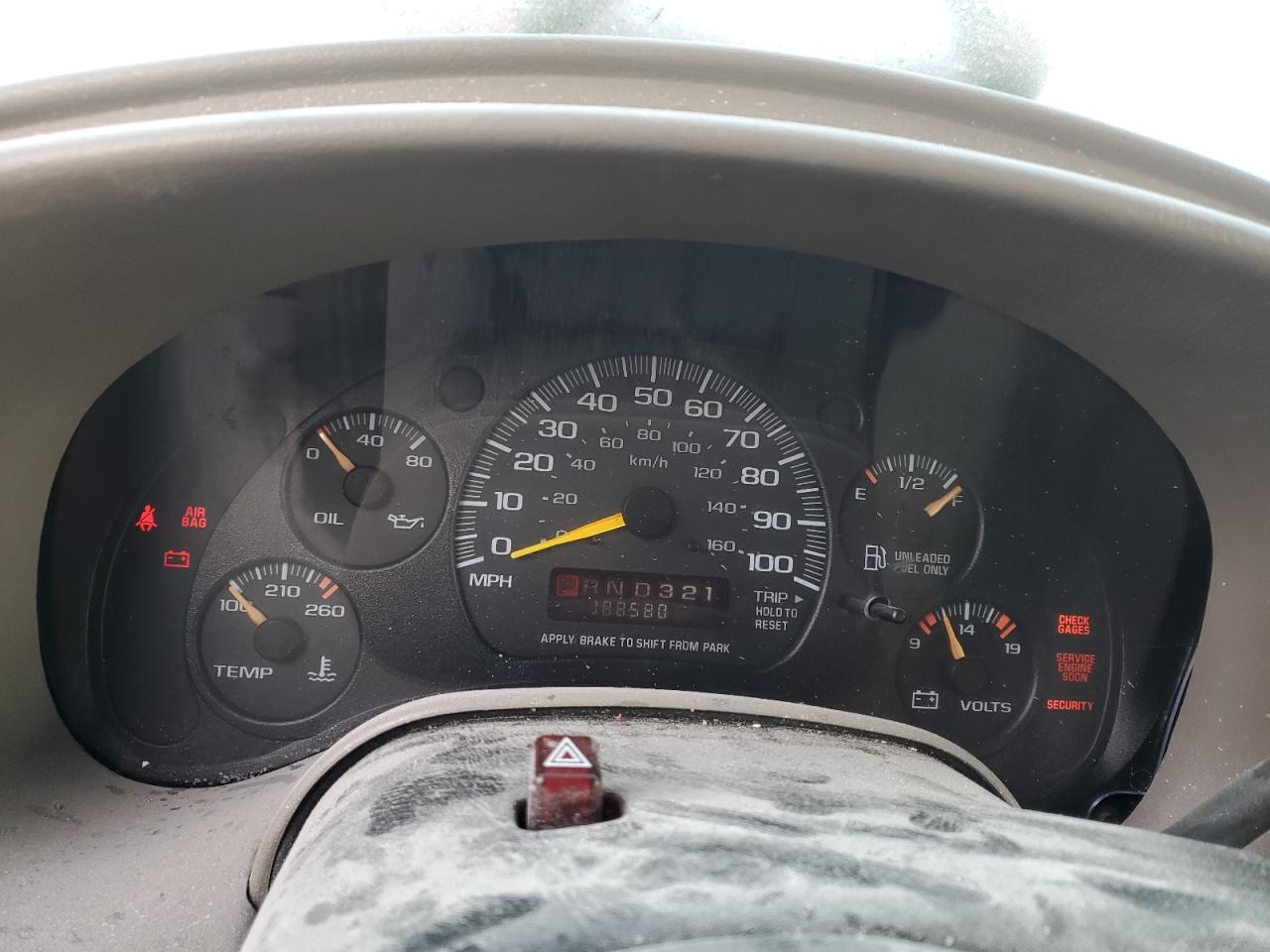 1999 Chevrolet Astro - Image 9