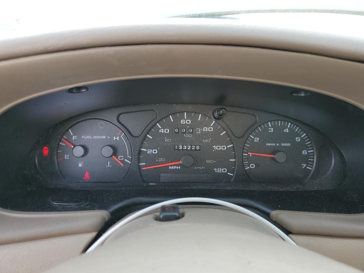 2003 Ford Taurus - Image 9