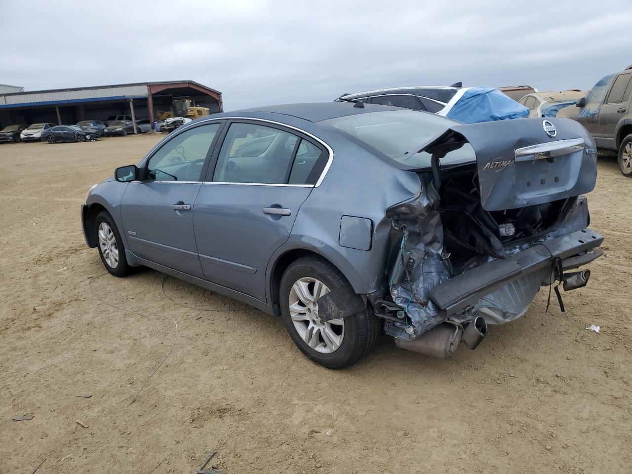 2010 Nissan Altima - Image 2
