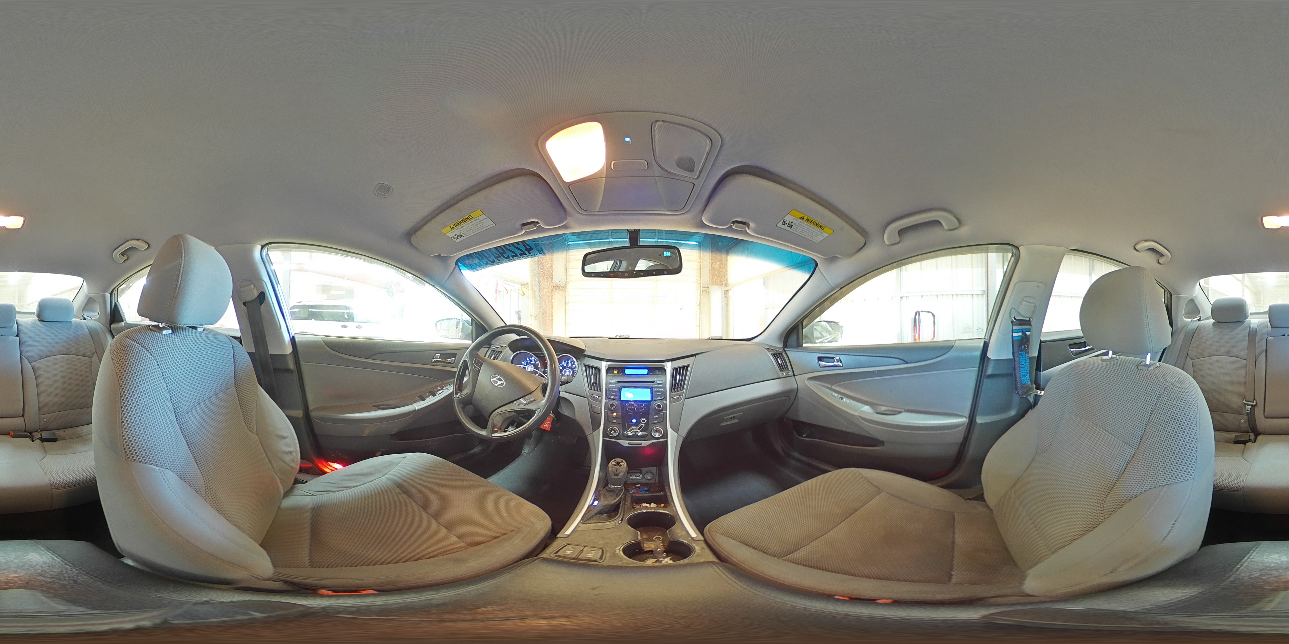 2013 Hyundai Sonata - Image 13